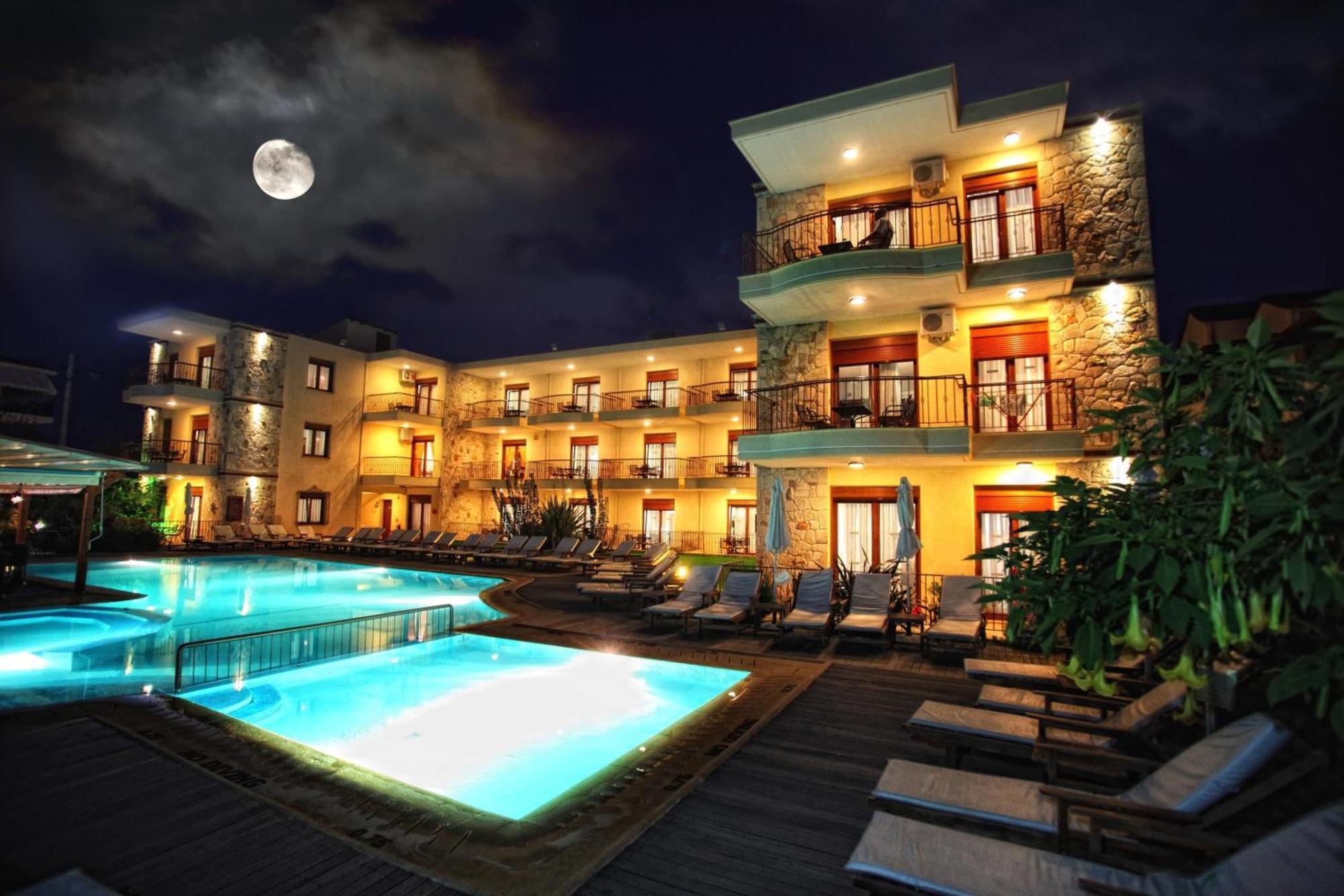 Nereides Hotel Hanioti Exterior foto