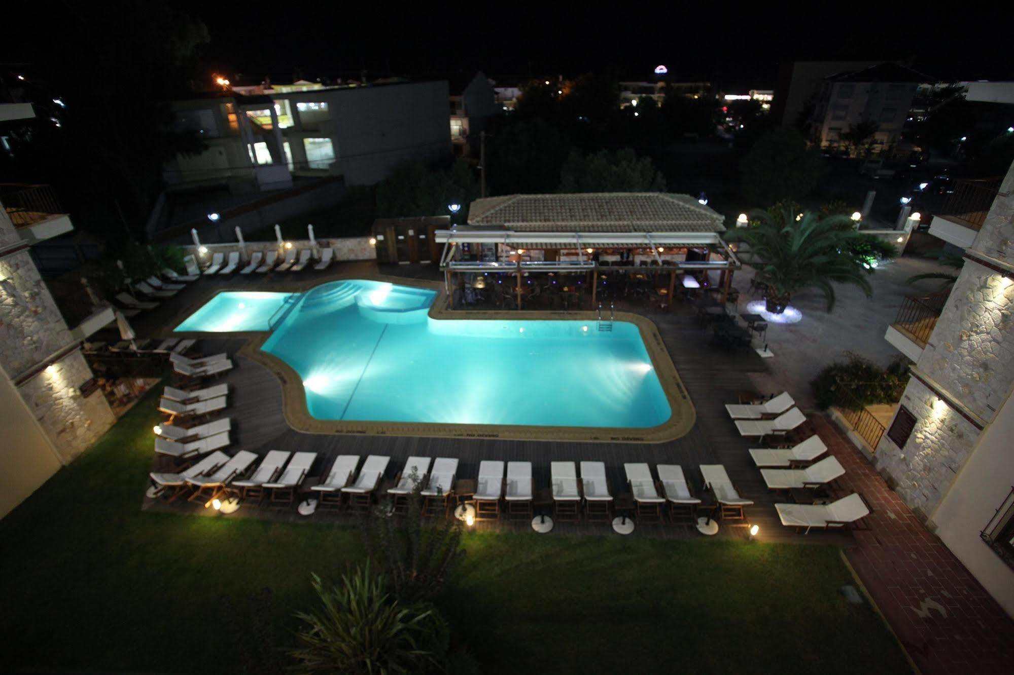 Nereides Hotel Hanioti Exterior foto